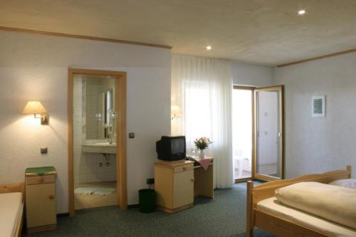 Spessarter Hof Hotel Hobbach Exterior photo